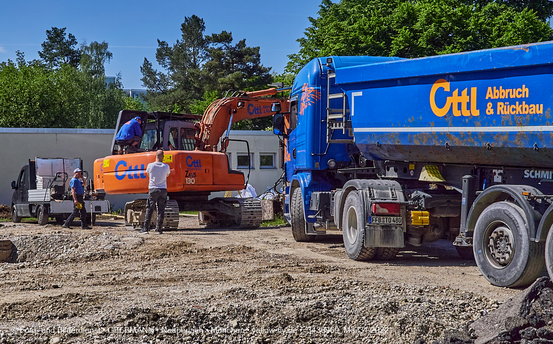31.05.2022 - Baustelle am Haus für Kinder in Neuperlach